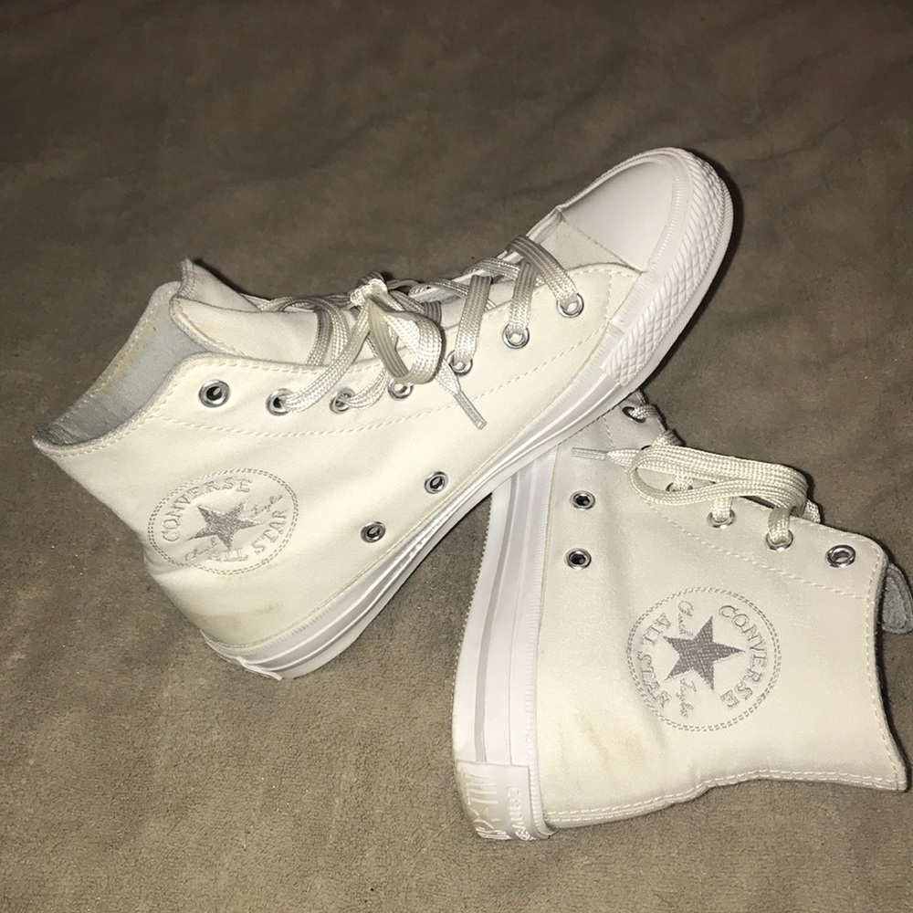 All white high top Converse All Star Chucks size 5